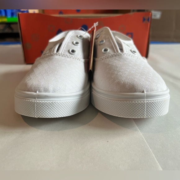 NWT Compries ROBIN WHITE shoes - Picture 11 of 13